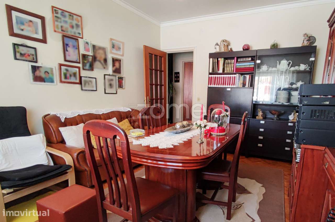 Andar de Moradia T2 em Caneças - Grande imagem: 5/25