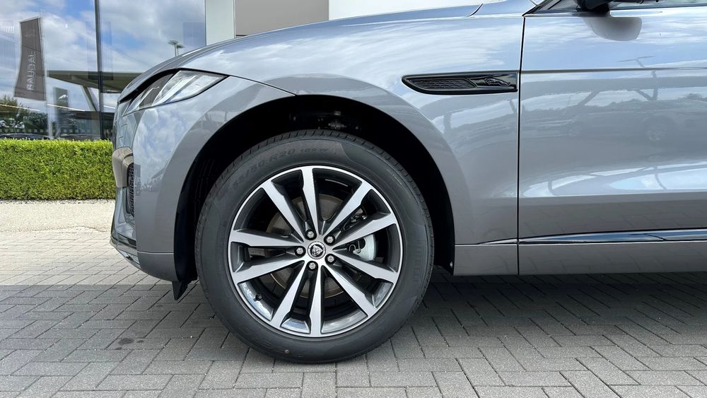Jaguar F-Pace 2.0 Benzyna 249 KM — zdjęcie 7