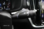 Volvo V60 2.0 B4 Momentum Geartronic - 24