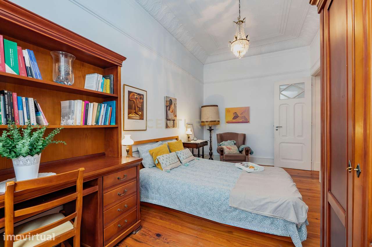 T3  (5 ass.) com terraço, elevador e arrecadação - Rua do Zaire-27