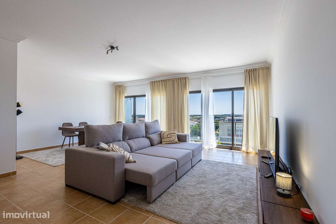 Apartamento T3 de Excelência no Centro do Cartaxo-49