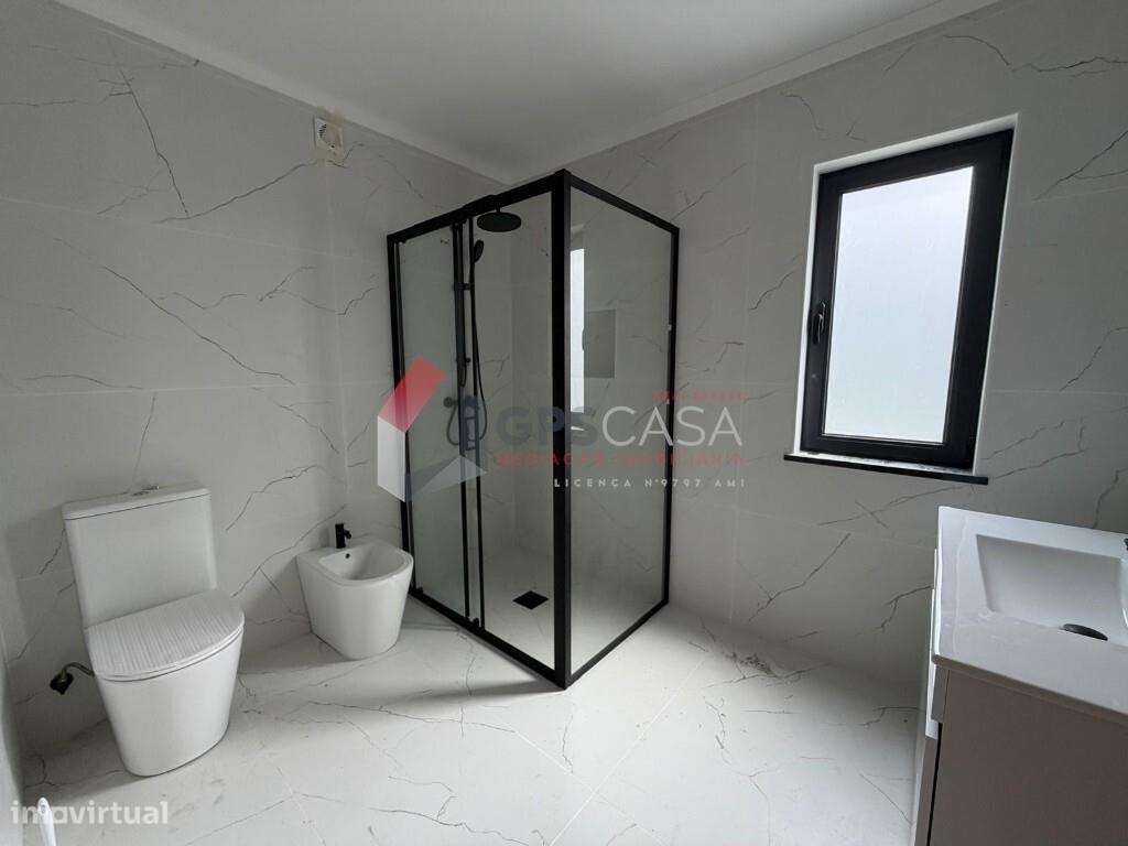 Moradia T2 pronta a habitar - Freguesia dos Biscoitos-10