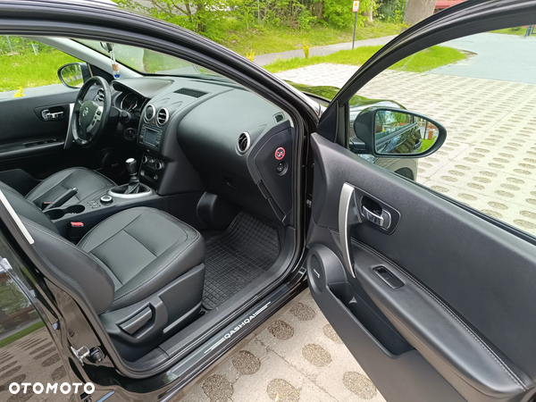 Nissan Qashqai 1.6 DCi ALL-MODE 4x4i N-Connecta - 29