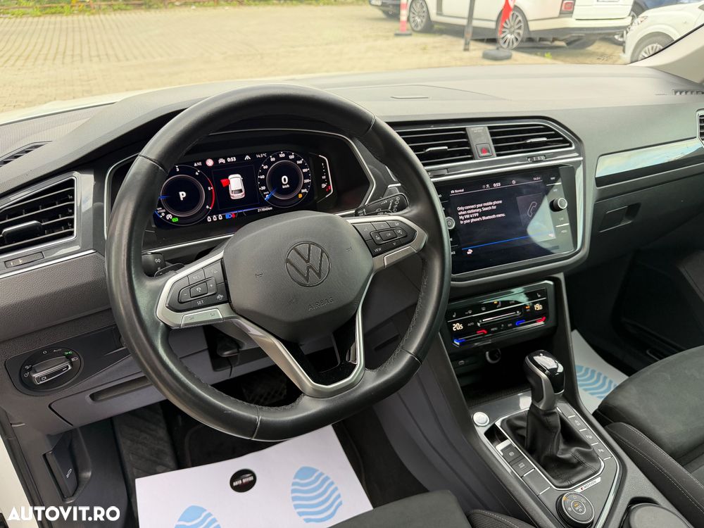 volkswagen tiguan   2 0 tdi 4mot dsg elegance