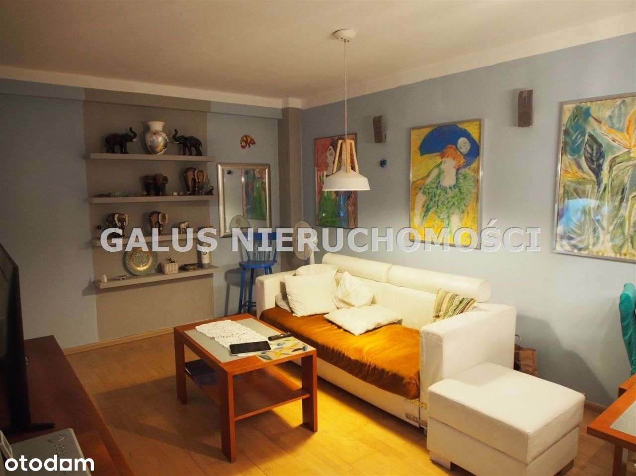 Centrum C Blok Tech: Francuska-3