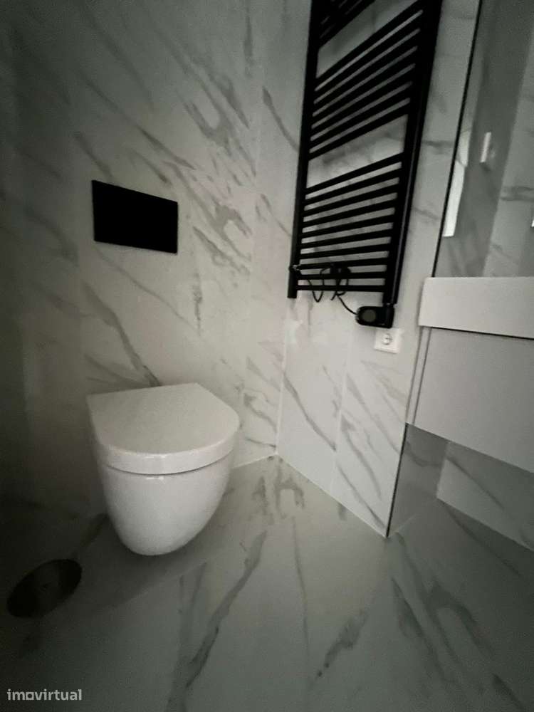 T2 Fabuloso Gaia Av.  República Metro S.  Ovídio Lugar  Garagem  Duplo-23