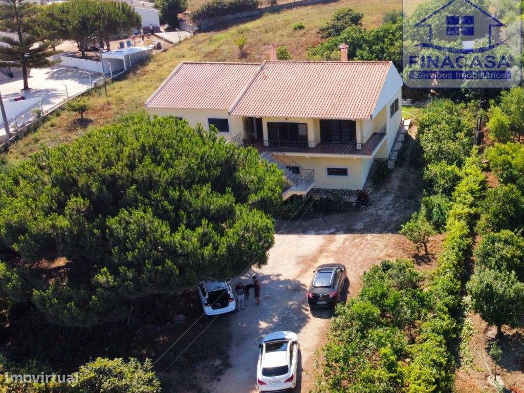 Moradia T4 isolada inserida em terreno com 5000m2 - Camarral (Palmela)-43