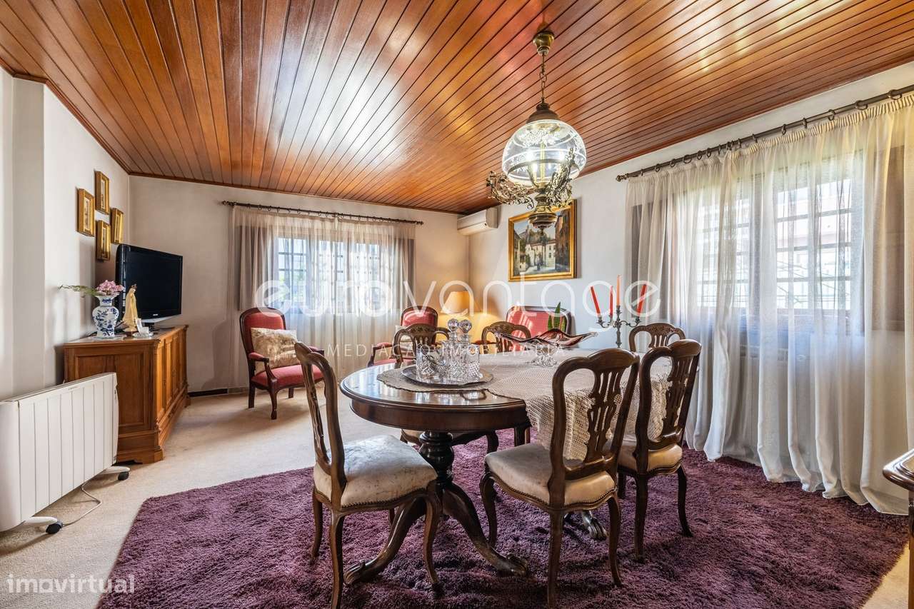 MORADIA T8 NO CENTRO DE LEIRIA-11