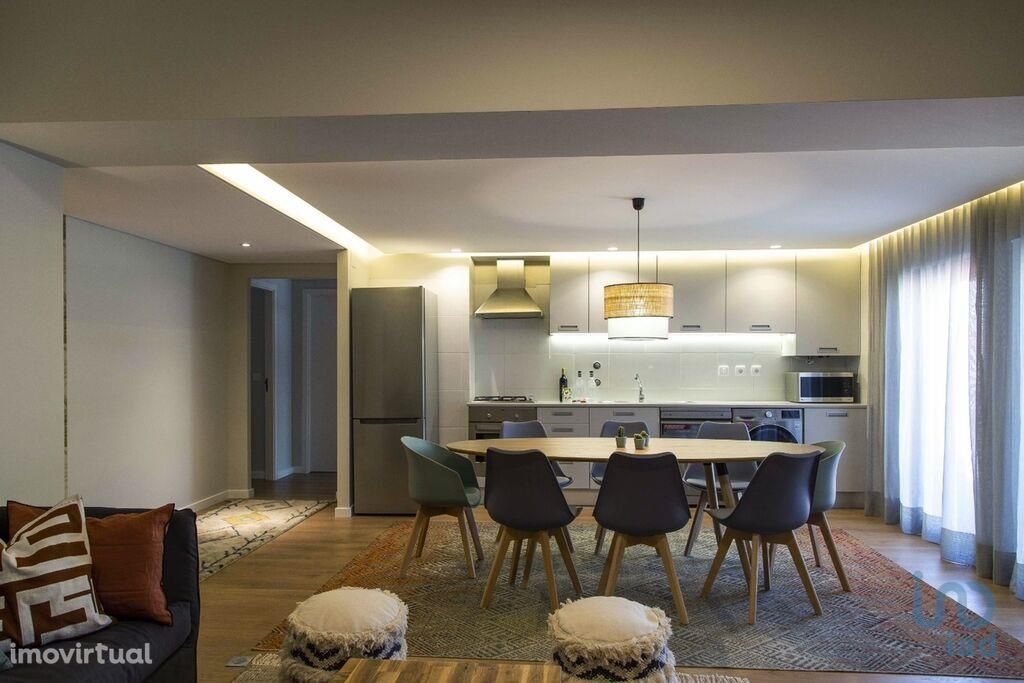 Apartamento T2 em Lisboa de 93,00 m2