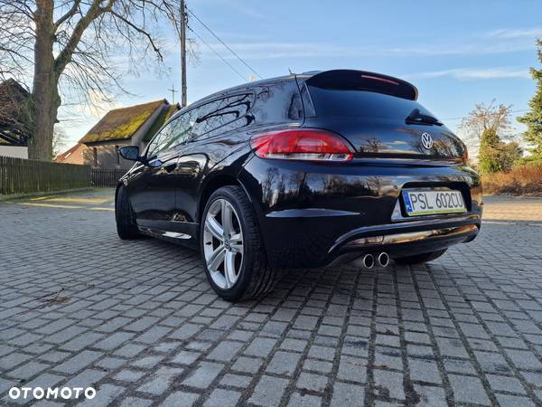 Volkswagen Scirocco 2.0 TDI DSG - 12