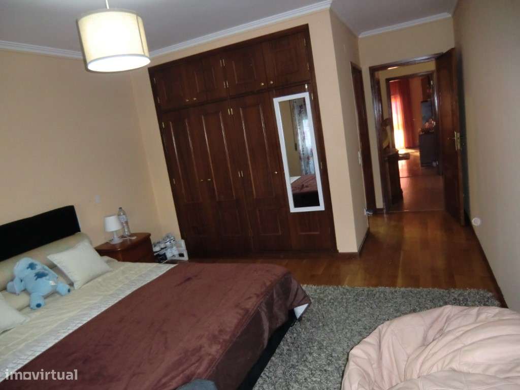 Apartamento T 3 c terraço,São João Madeira,centro-17