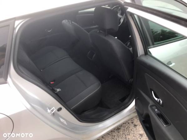 Renault Megane 1.5 dCi Life - 10