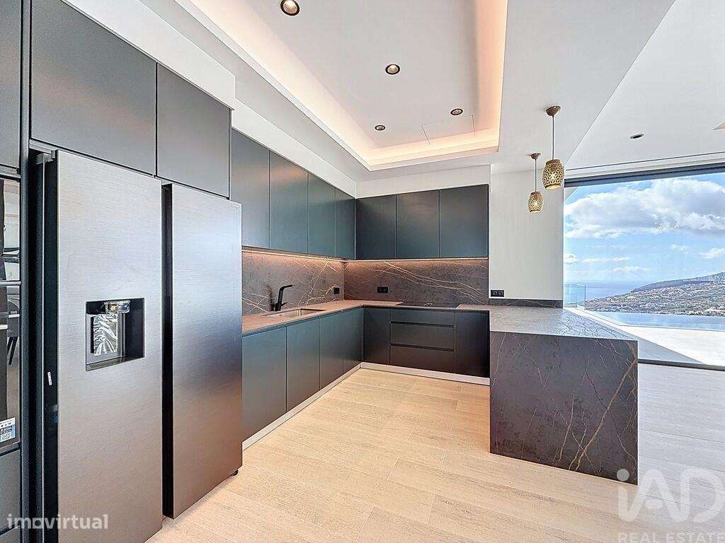 Casa / Villa T3 em Arco da Calheta de 277,00 m2 - Grande imagem: 5/29