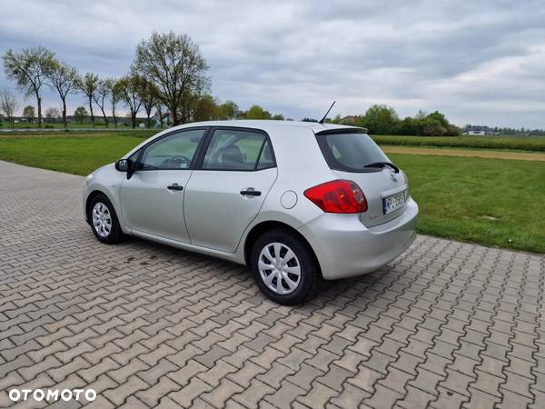 Toyota Auris 1.4 D-4D Luna - 3