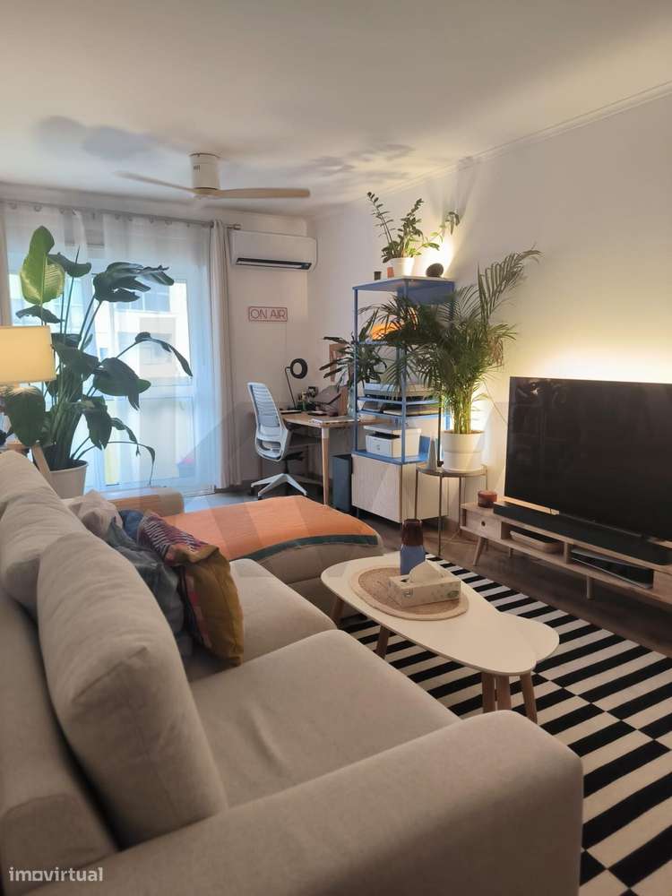 T1 para arrendamento com 1 lugar de Garagem nas Olaias - Grande imagem: 1/7