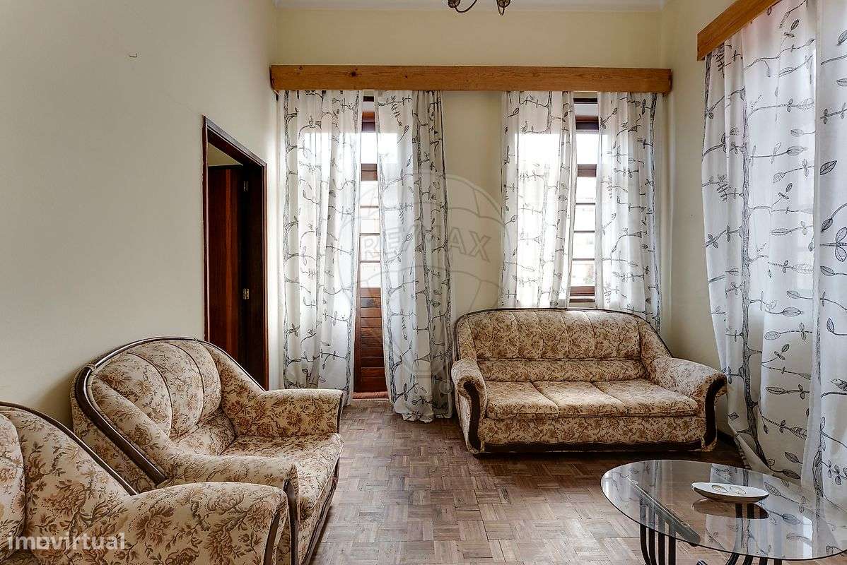 Moradia T8 para venda-12