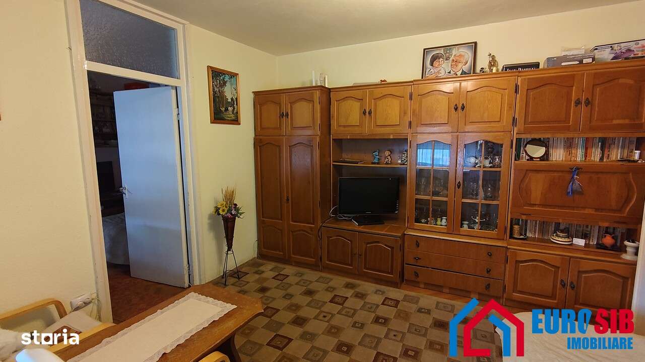 Apartament 3 camere in Sibiu zona Cedonia M Viteazu-8