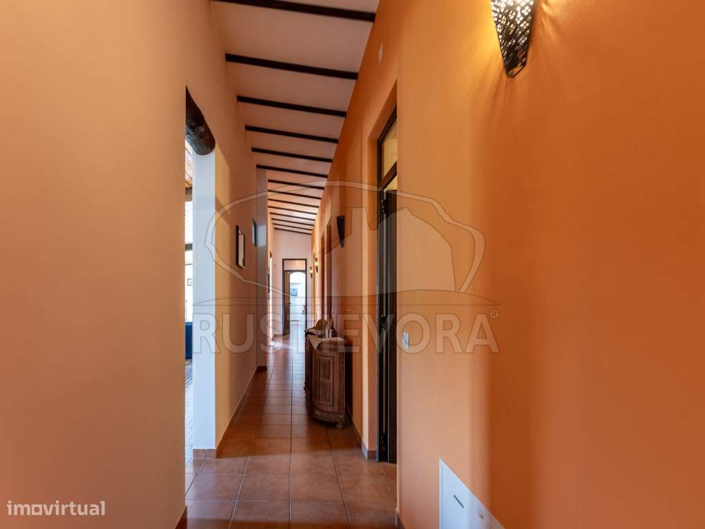 Quinta em Portel - 4,3 Ha de Tradição e Conforto-8