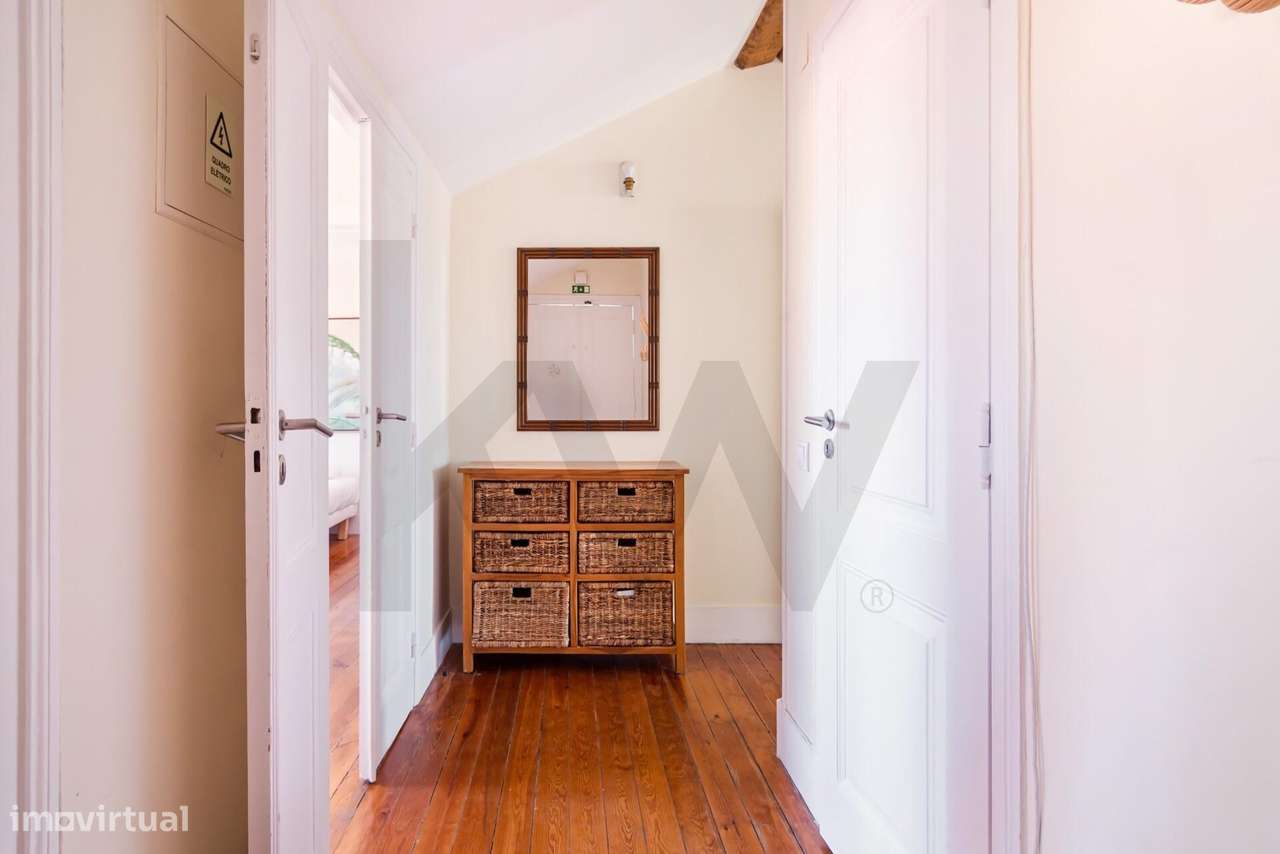 Excelente Apartamento T5 no Coração de Campo de Ourique - Grande imagem: 2/25