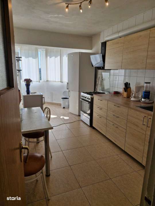 Vanzare apartament 3 camere ion Mihalache, piata 1 mai - Imagine principală: 3/6