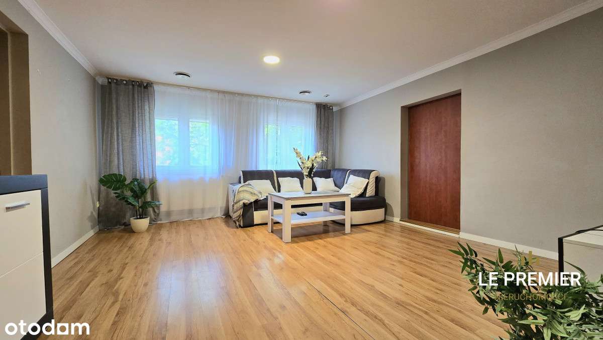 Dom z lokalem usługowym i magazynem – Małomicka-10