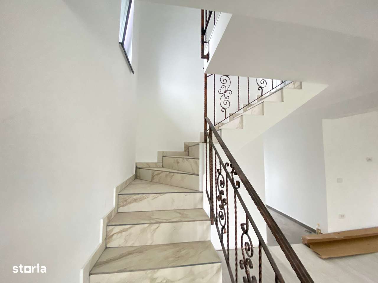 Casa 4 camere Holboca Iasi + 600 mp teren ASFALT/ CANALIZARE-9