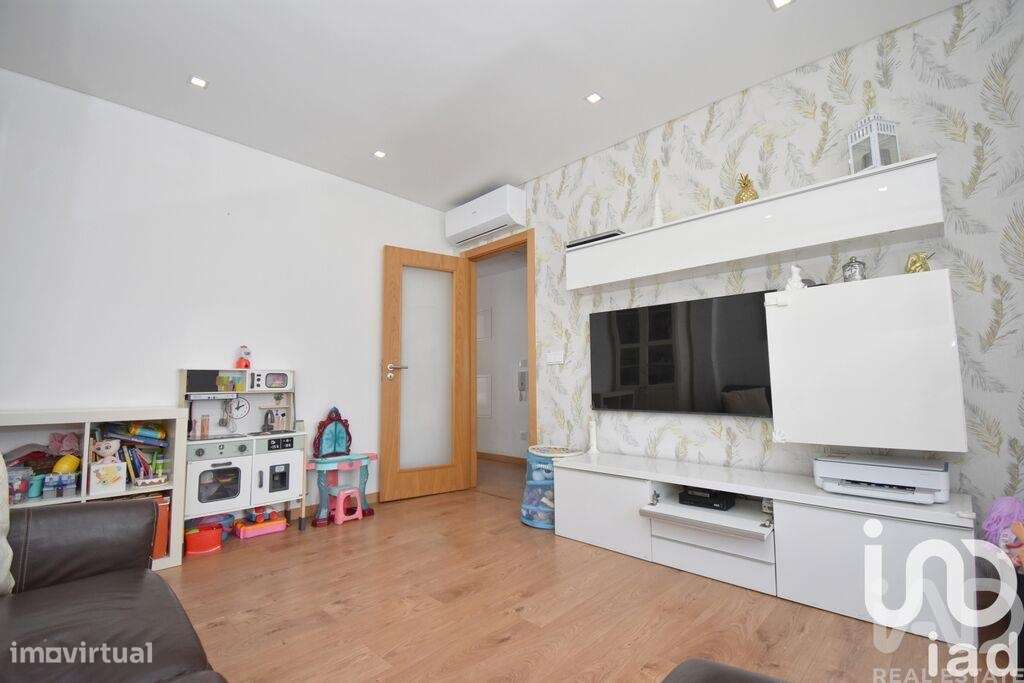 Apartamento T2 em Alverca do Ribatejo e Sobralinho de 80 m2 - Grande imagem: 4/17