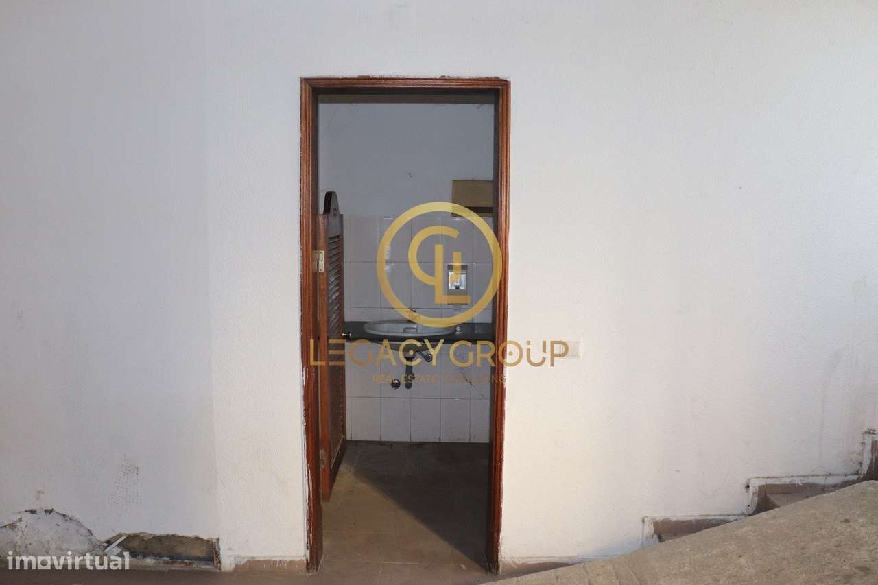 IMÓVEL COMPOSTO POR 8 FRAÇÕES DESTINADAS A COMERCIO, INDUSTRIA E HA... - Grande imagem: 3/59