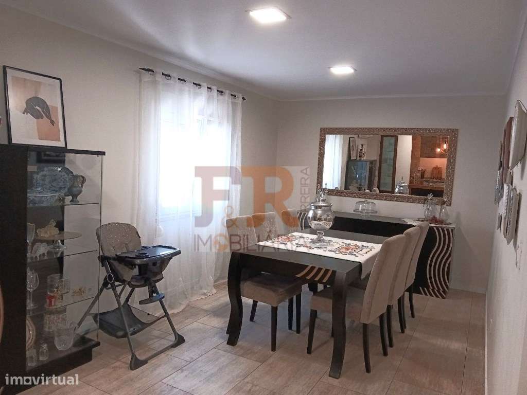 Moradia Isolada Duplex T6 Azeitão-19