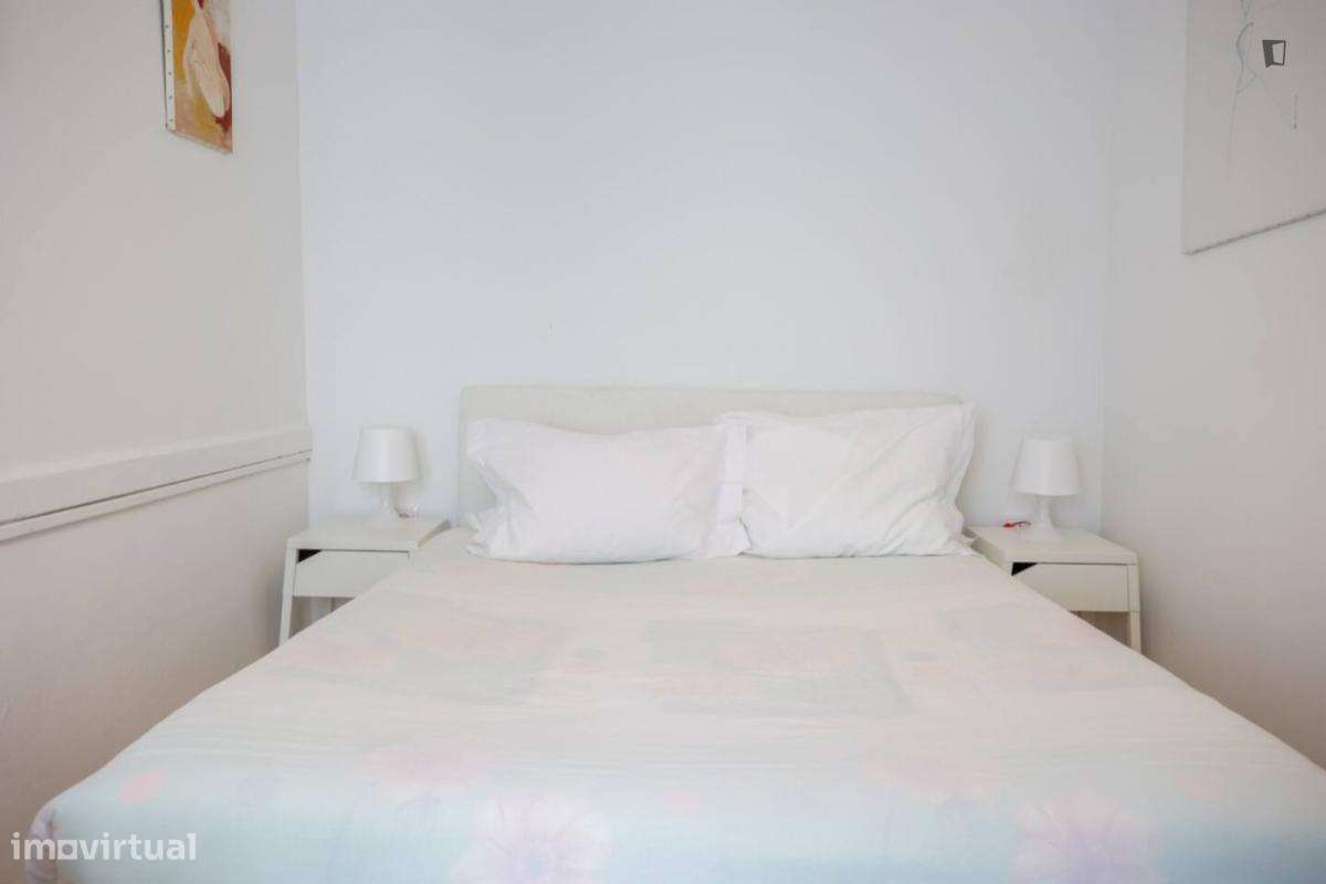 Apartamento com 5 quartos - localizado em Bairro Alto Lisbon - Grande imagem: 2/10