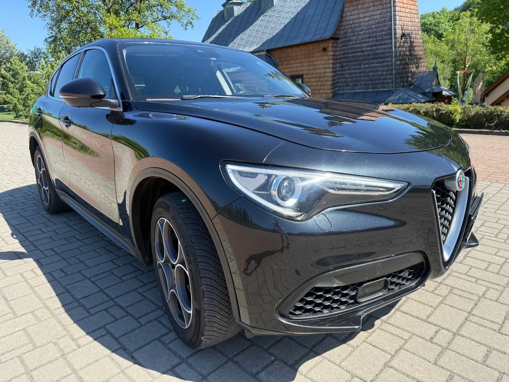 Alfa Romeo Stelvio 2.0 Turbo 16V AT8-Q4 Lusso Ti 2017