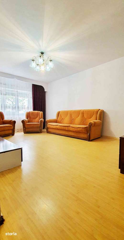 3 Camere Siderurgistilor Parter la Bulevard Pretabil Afacere - Imagine principală: 3/12