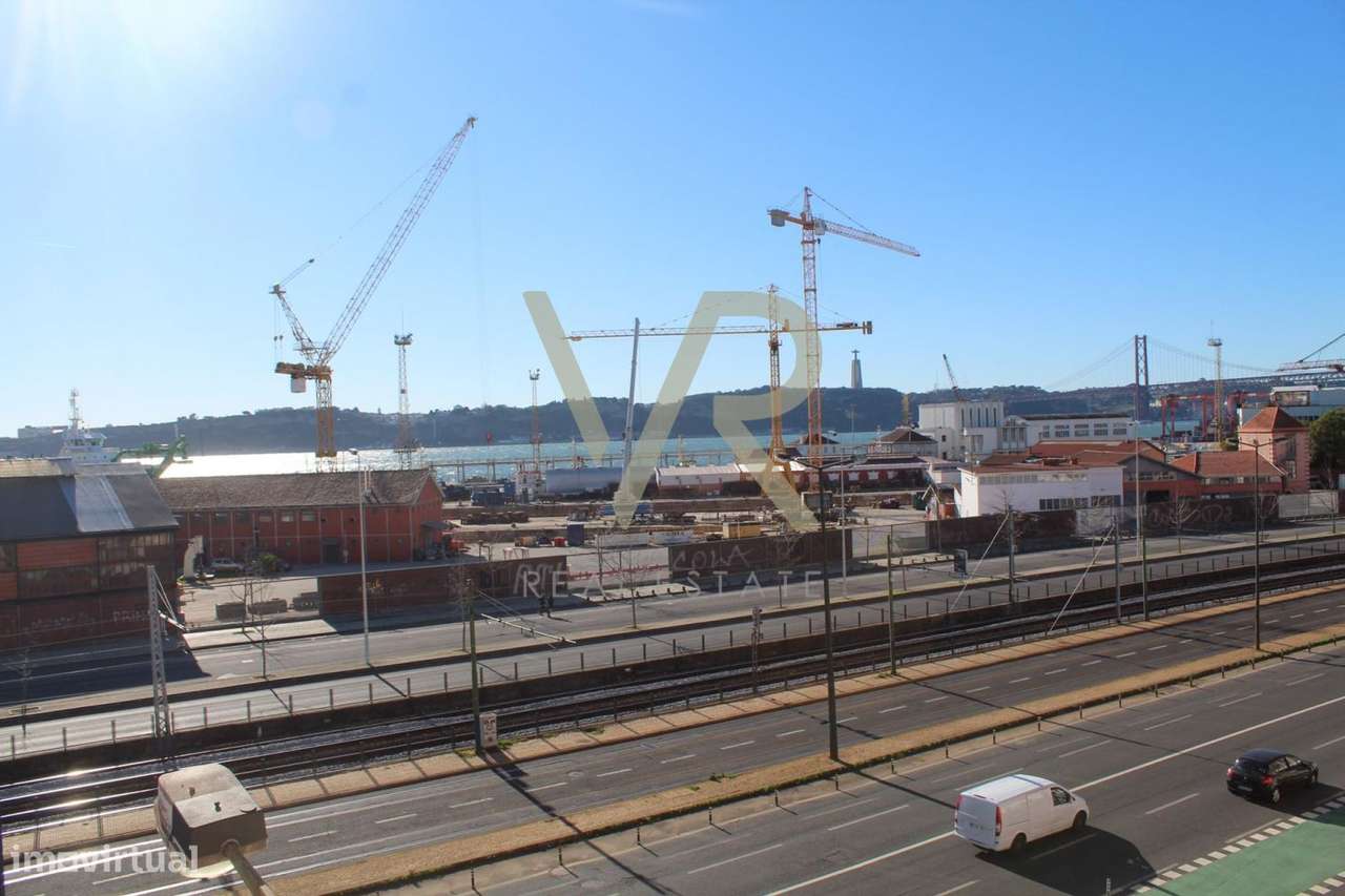 Apartamento com vista para o Rio Tejo-13