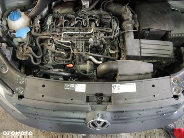 Kompresor klimatyzacji Volkswagen Caddy '12 1.6 tdi - 1