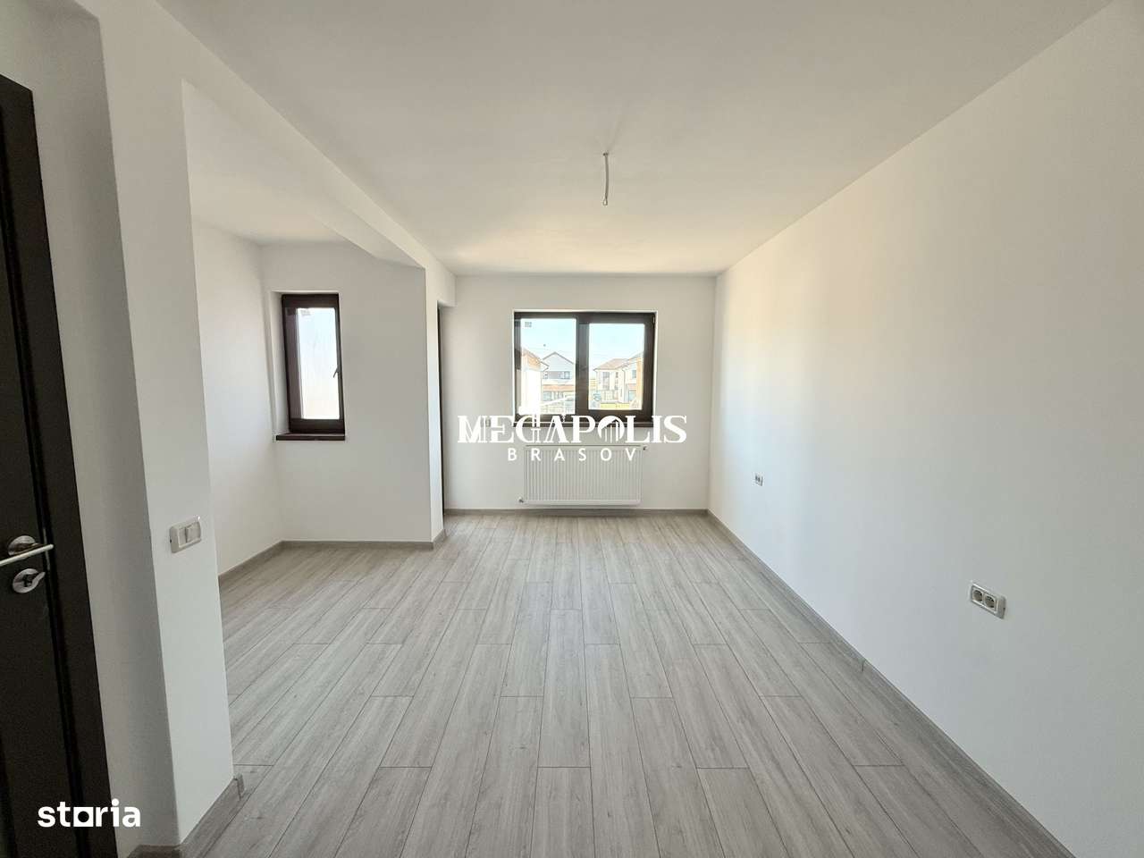 Vanzare Casa  individuala 4 Camere   Brașov în Cartierul izvor - Imagine principală: 4/13