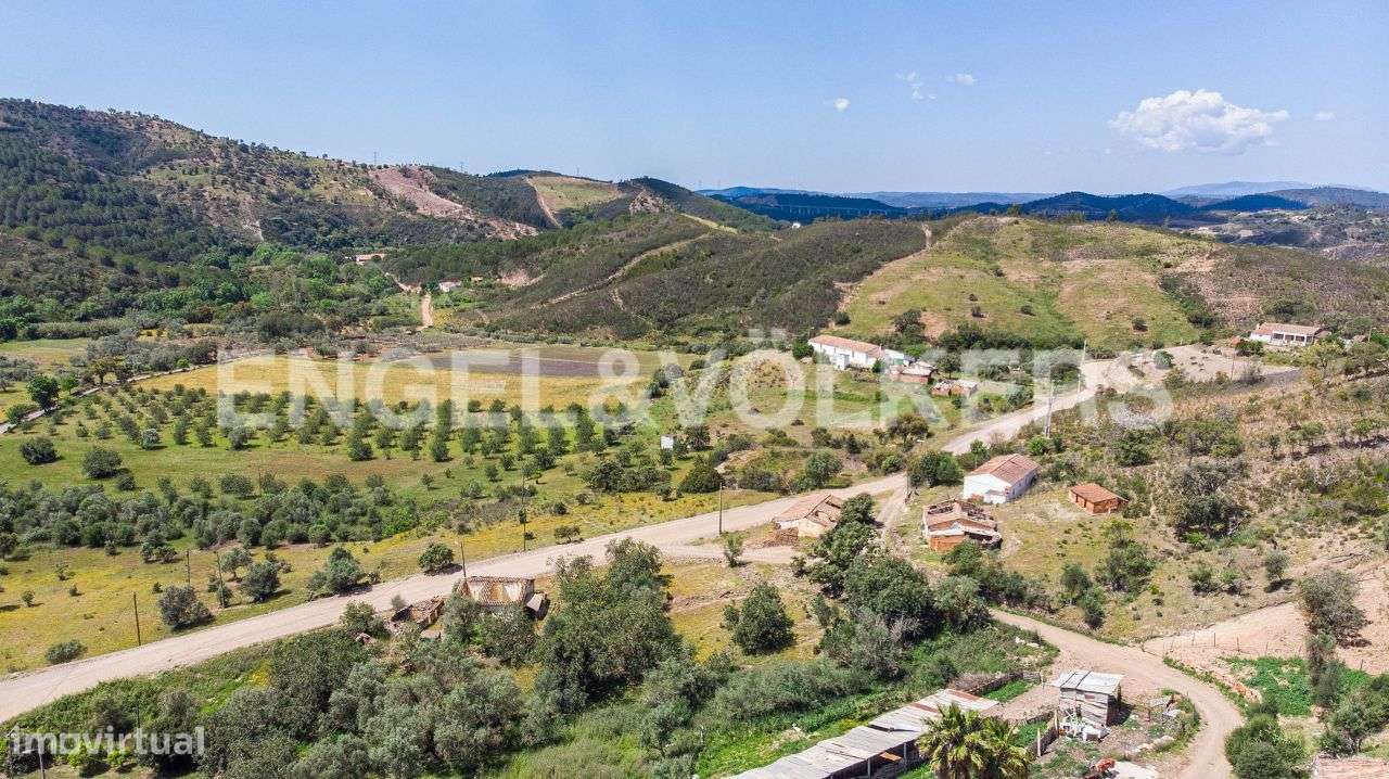 Casas de campo com muito potencial - Grande imagem: 4/24