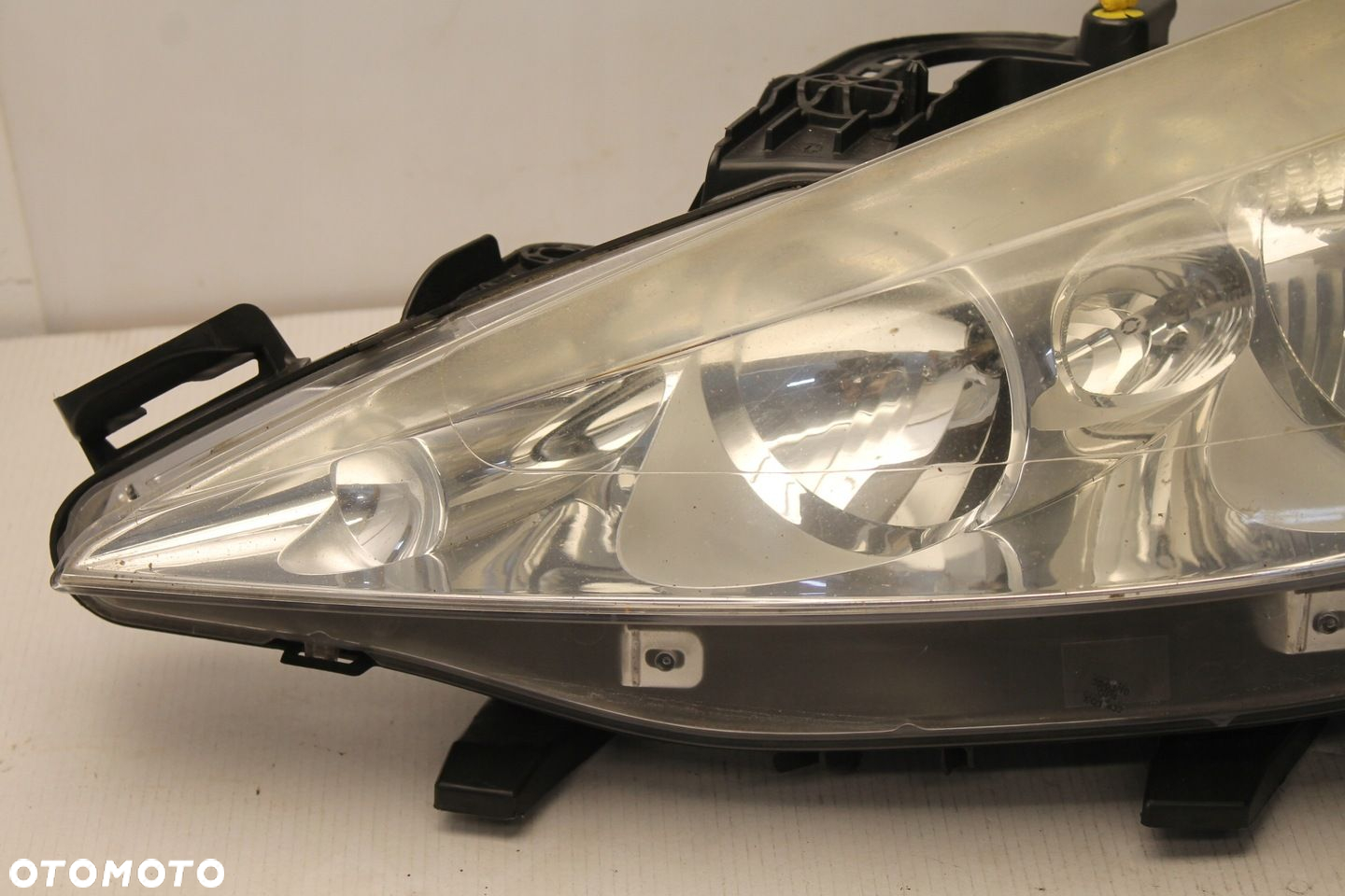 LAMPA REFLEKTOR LEWY PRZÓD LEWA PRZEDNIA PEUGEOT 207 KOMBI 06R- - 2