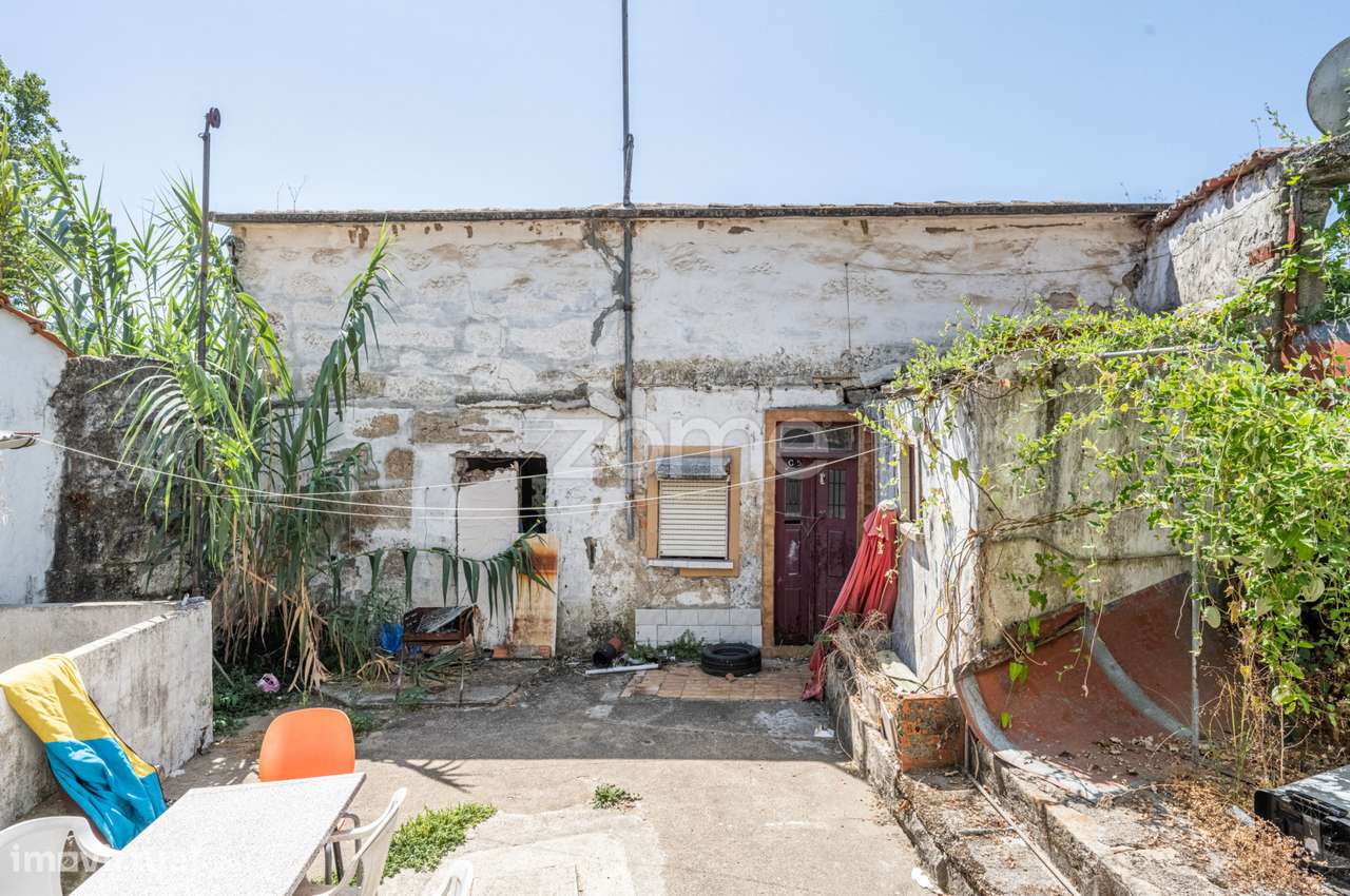 Oportunidade de Investimento | Moradia com Projeto em Campanhã - Grande imagem: 2/21