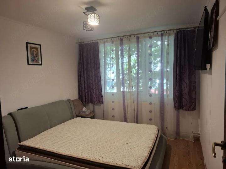 Vand apartament cu 2 camere in zona Straja Sector 4