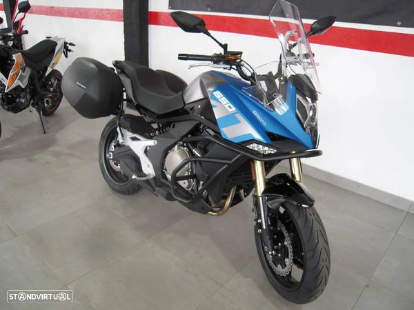 CF Moto 650MT Campanha 35 Anos - 3