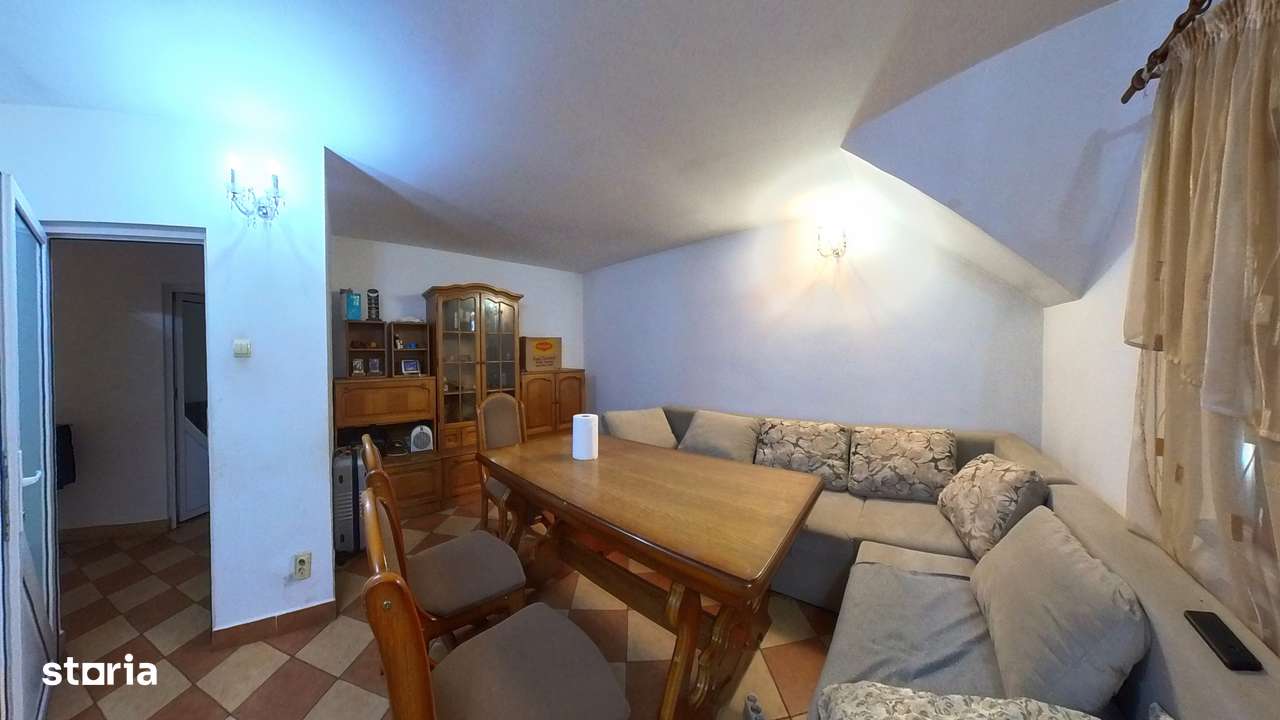 Casă spațioasă cu 6 camere si 2 garaje de 194 mp, în Tractorul, Brașov-14