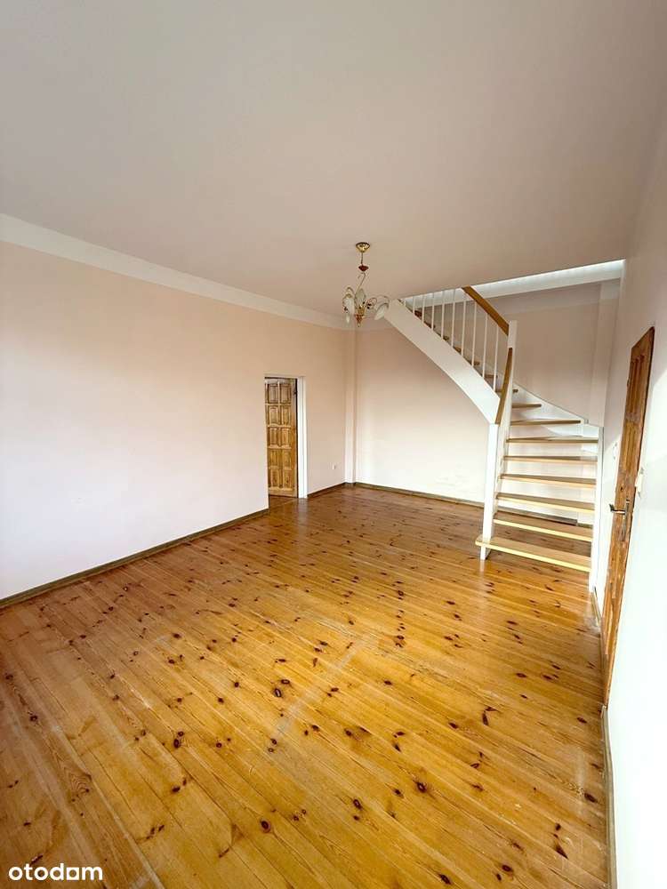 połowa domu w Stawie - duża działka-9