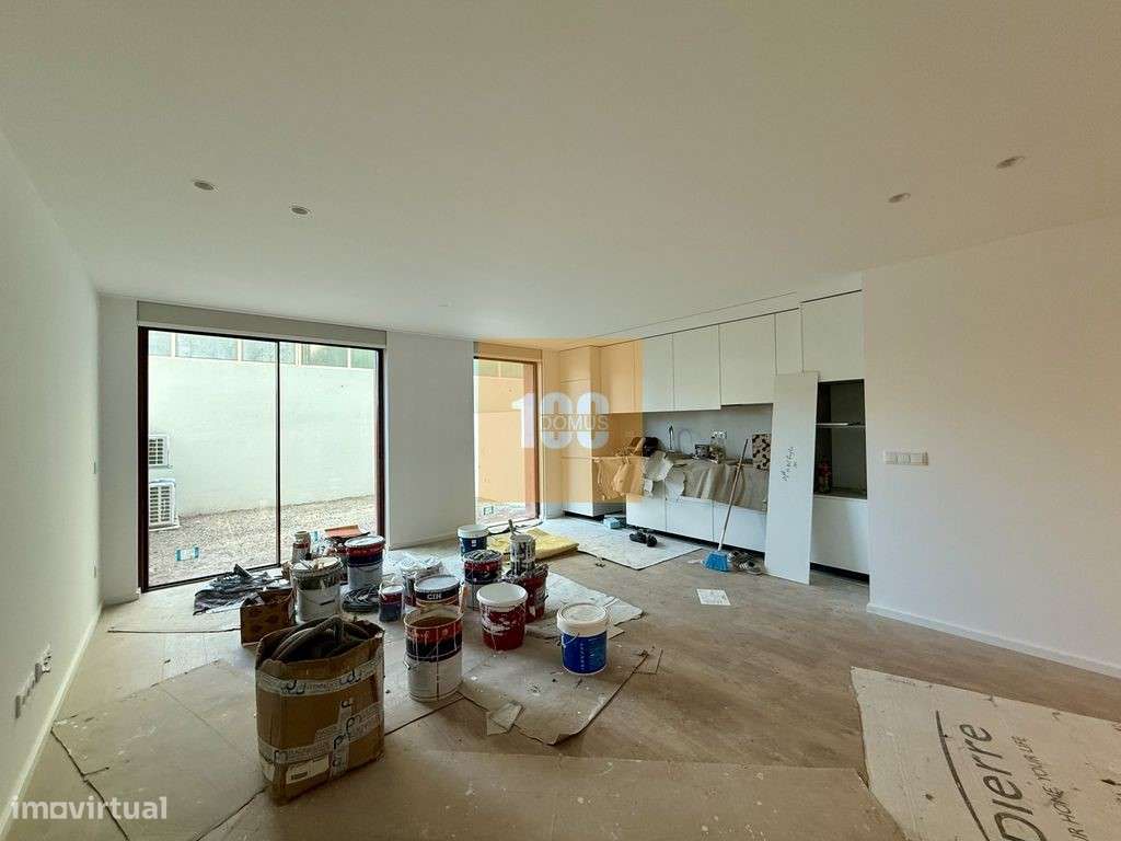 T2 duplex com jardim - Capelo Residences-7