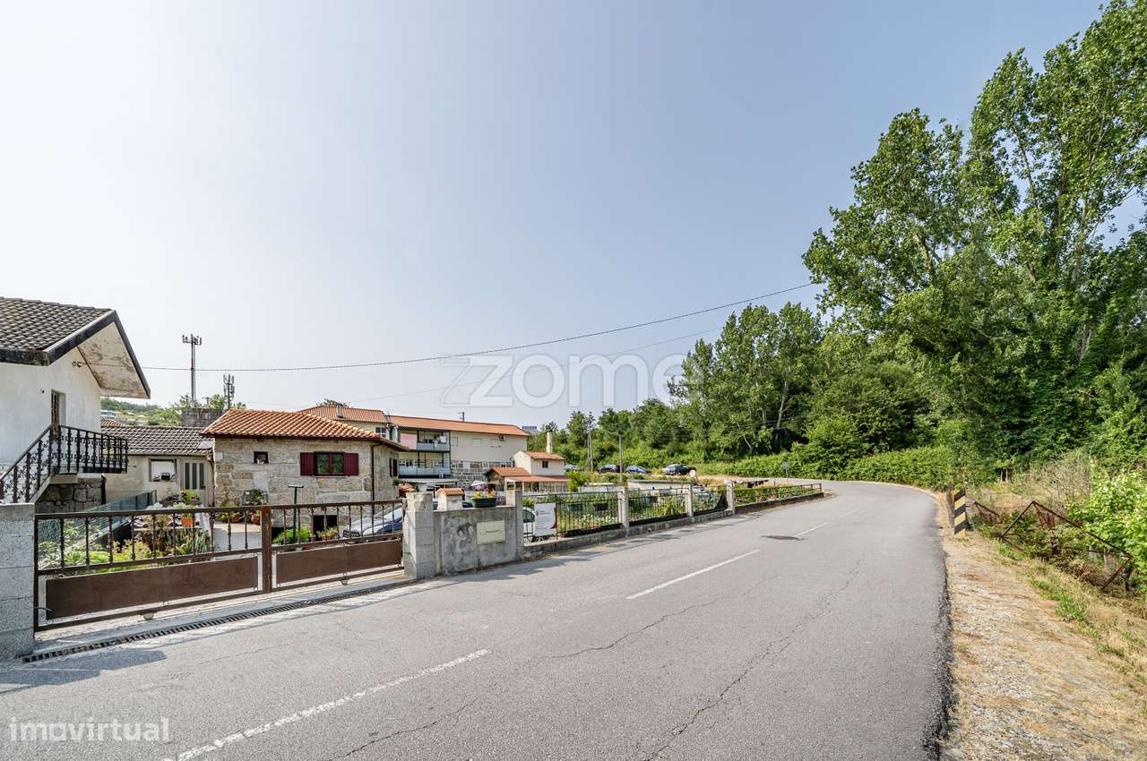 Moradia T2 junto ao Rio em Fermentões, Guimarães - Grande imagem: 5/46