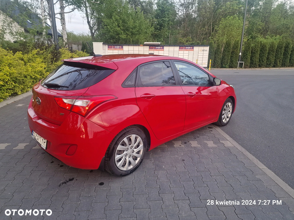 Hyundai Elantra 1.8 SE - 4