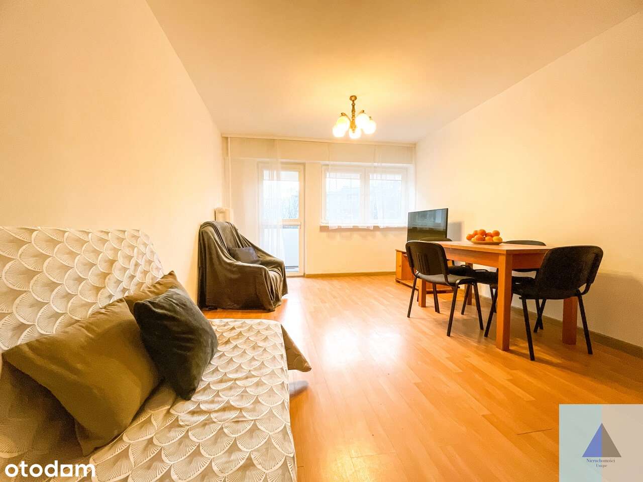 Metro, zieleń, cisza • 2 pokoje z osobną kuchnią • do wejścia-4