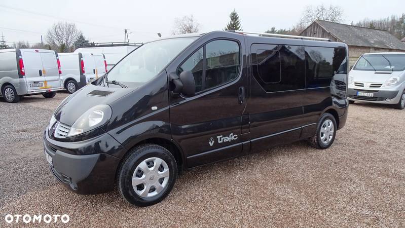 Renault Trafic 2.0 dCi 115 FAP Grand Passenger Black Edition - 37