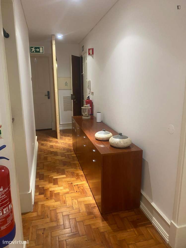 Estúdio - localizado em São Sebastião Lisbon - Grande imagem: 5/6