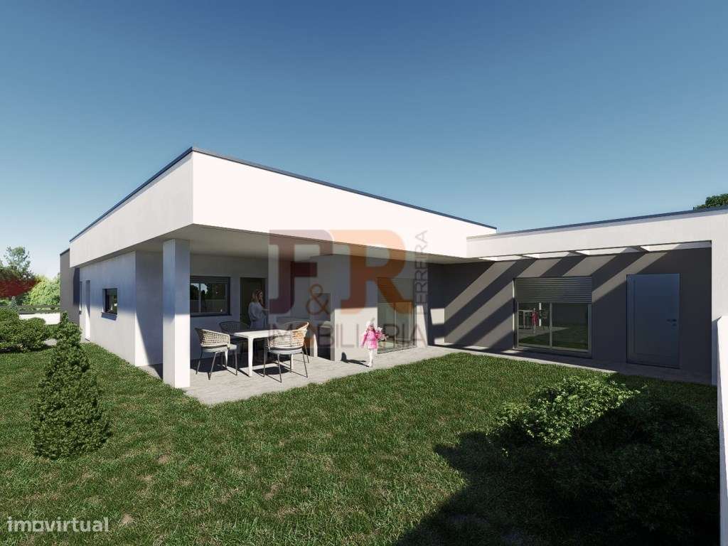 Moradia Térrea V3+1 zona privilegiada Fernão Ferro - Grande imagem: 2/23