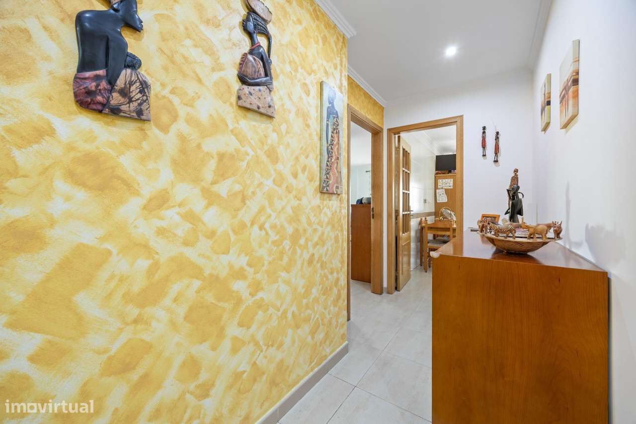 Apartamento T2 em Corroios | Conforto, Acessos e Qualidade de Vida-9